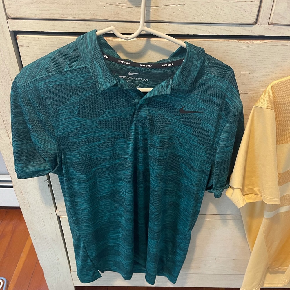 Nike golf shirt